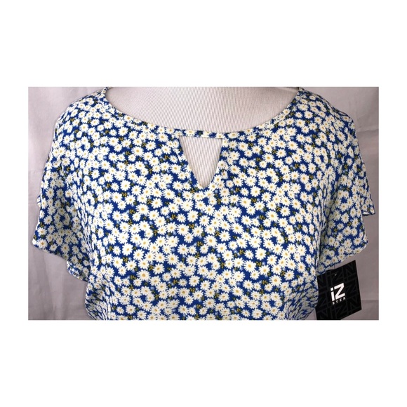 IZ Byer Floral Blouse Top Blue with White Daisys - Picture 5 of 10
